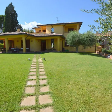 Villa In With Pool Near Trasimeno Marsciano
