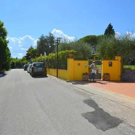 In With Pool Near Trasimeno * Marsciano