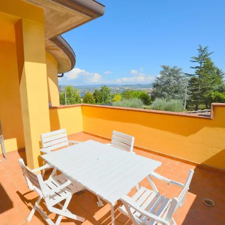 In With Pool Near Trasimeno Marsciano